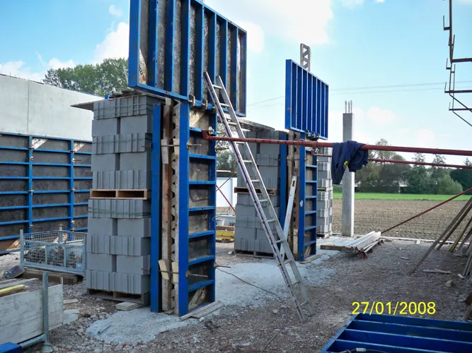 Maisons Maya Et Associes Maconnerie Gros Oeuvre Erstein Coffrage Mur En Beton 16